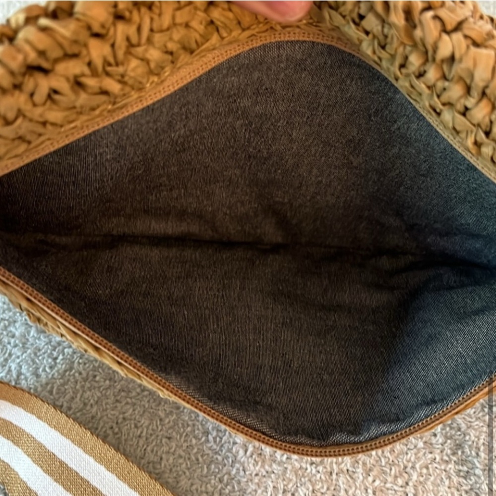 Lu & Elle Woven Tan Crossbody Bag - Picture 7 of 7
